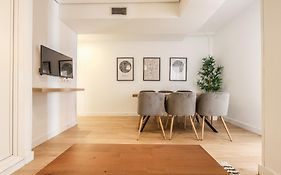 Apartamentos Reformados Para 6 Personas En Lavapies Alquiler Temporal